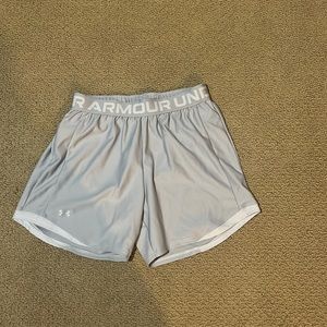 Gray under armour athletic shorts